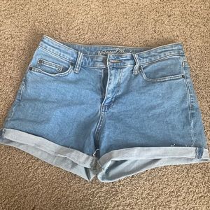 Universal Thread Jean Shorts